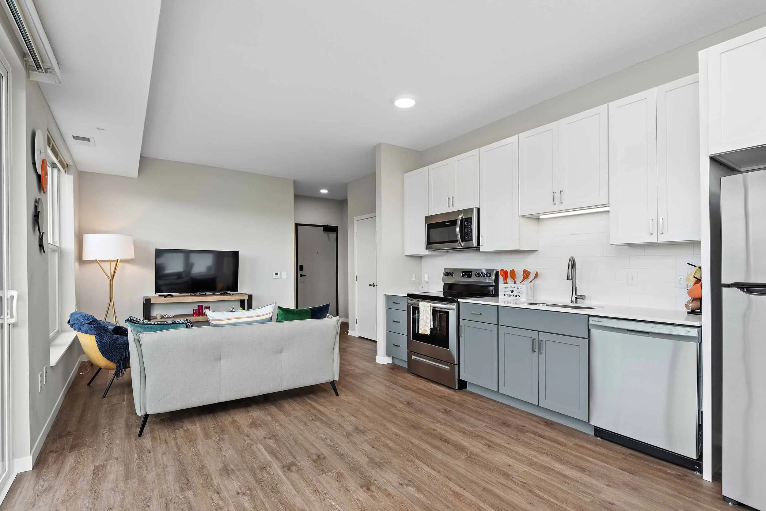 Minnetonka Station | Apartments in Minnetonka, MN